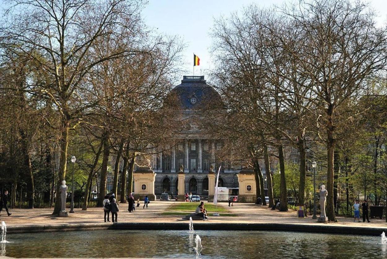 Cinquantenaire Appartement Брюссель Экстерьер фото